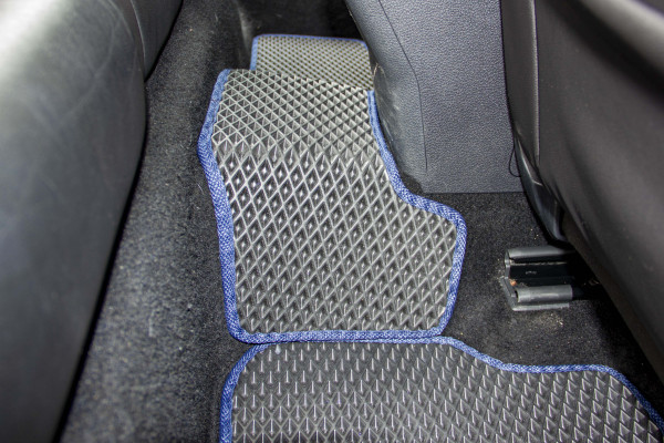 Фото - EVA килимки в салон авто EVAtech для e-Golf Volkswagen 2014-2017 1 покоління Htb EU VW1878CE5RGB