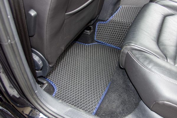 Фото - EVA килимки в салон авто EVAtech для e-Golf Volkswagen 2014-2017 1 покоління Htb EU VW1878CE5RGB