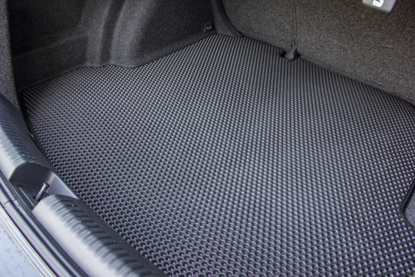 Фото - Коврик из экокожи в багажник авто EVAtech для Jetta (VI) AT Volkswagen 2010-2018 6 поколение Sedan EU (VW31221B1BBB)