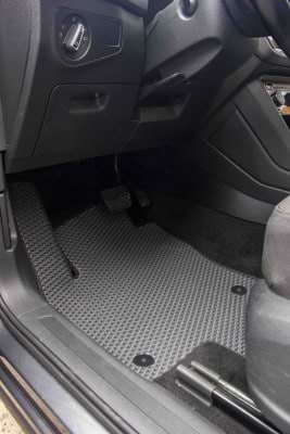 Фото - EVA коврики в салон авто EVAtech для Tiguan (Mk 2) Volkswagen 2016-2020 2 поколение SUV EU (VW31492CL5AV4RBB)