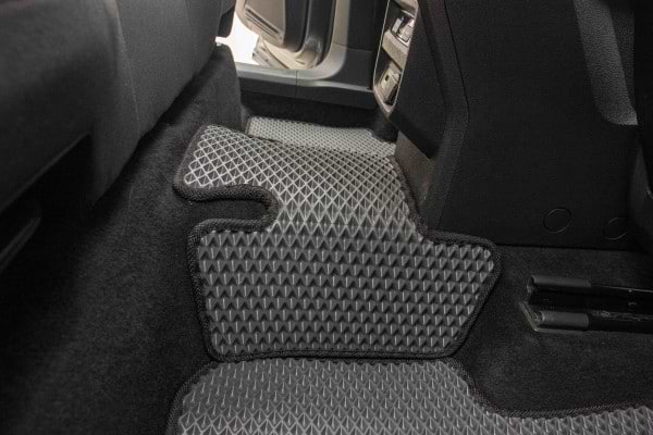 Фото - EVA коврики в салон авто EVAtech для Tiguan (Mk 2) Volkswagen 2016-2020 2 поколение SUV EU (VW31492CR7AV4RBB)