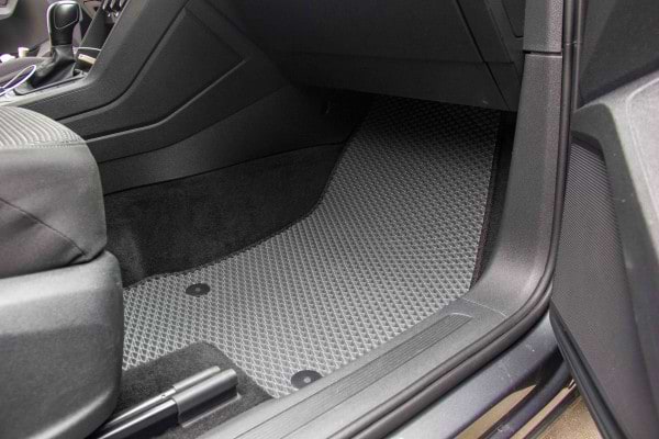 Фото - EVA коврики в салон авто EVAtech для Tiguan (Mk 2) Volkswagen 2016-2020 2 поколение SUV USA (VW31493CL5AV4RBB)