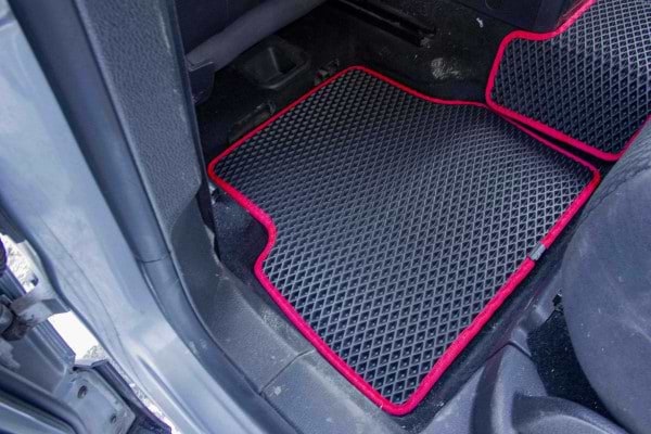 Фото - Коврики из экокожи в салон авто EVAtech ECO для Tiguan (NF) AT Volkswagen 2007-2018 1 поколение SUV EU VW32872CR5AV4BBB