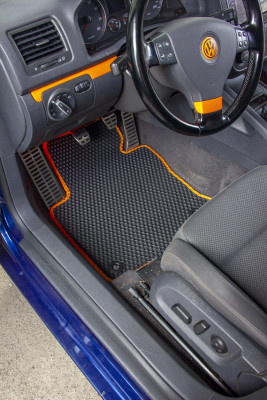 Фото - Килимки з екошкіри в салон авто передні EVAtech для Golf (V) MT 3-doors Volkswagen 2003-2009 5 покоління Htb EU (VW33072AB2TL4BBB)