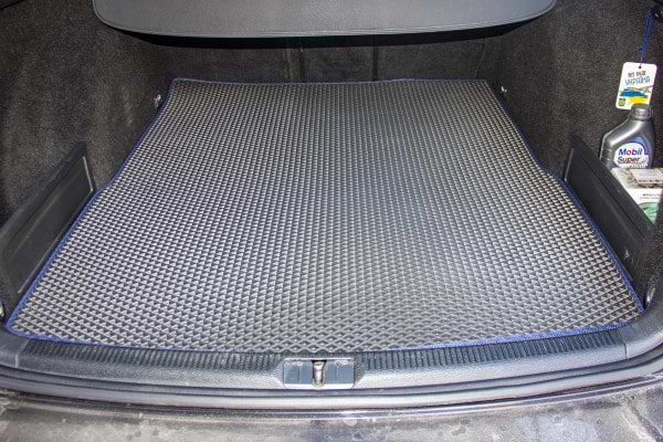 Фото - EVA коврик в багажник авто EVAtech для Passat (B6) (without armrest) Volkswagen 2005-2010 6 поколение Combi EU (VW33531BG3RBB)