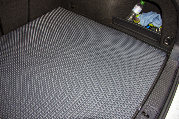 Фото - EVA килимок в багажник авто EVAtech для Passat (B8) Volkswagen 2014-2023 8 покоління Combi EU VW31151B1SBB