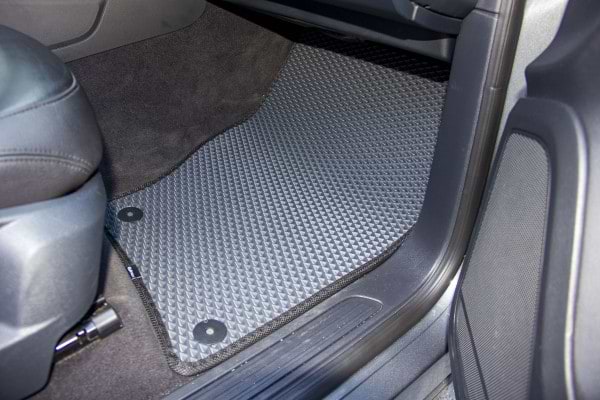 Фото - Килимки з екошкіри в салон авто EVAtech ECO для Touareg (7P) (2-zone climate control) Volkswagen 2010-2014 2 покоління SUV EU VW3402CB5AV8BBLB