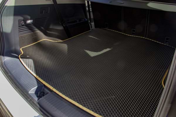 Фото - Коврик из экокожи в багажник авто EVAtech для ID.6 Crozz PRO 6 seats Volkswagen 2021 1 поколение SUV China (VW43842BO1BBLB)