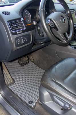 Фото - Килимки з екошкіри в салон авто EVAtech ECO для Touareg (7P) (2-zone climate control) Volkswagen 2010-2014 2 покоління SUV EU VW3402CB5AV8BBLB