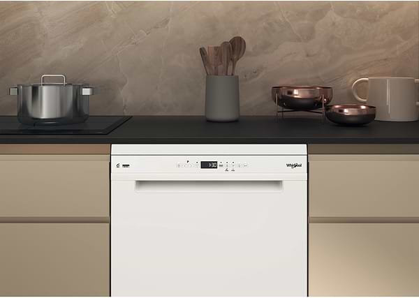 Фото - Посудомоечная машина отдельностоящая Whirlpool W7F HP33 A
