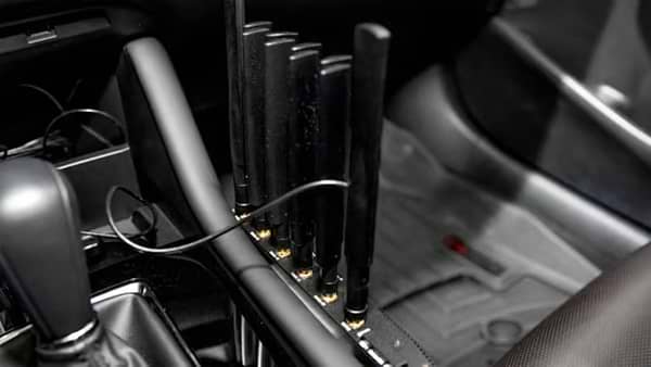 Фото - Маршрутизатор інтернет WiFi6 Peplink MAX BR2 Pro