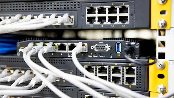 Фото - Маршрутизатор інтернет WiFi6 Peplink MAX BR2 Pro