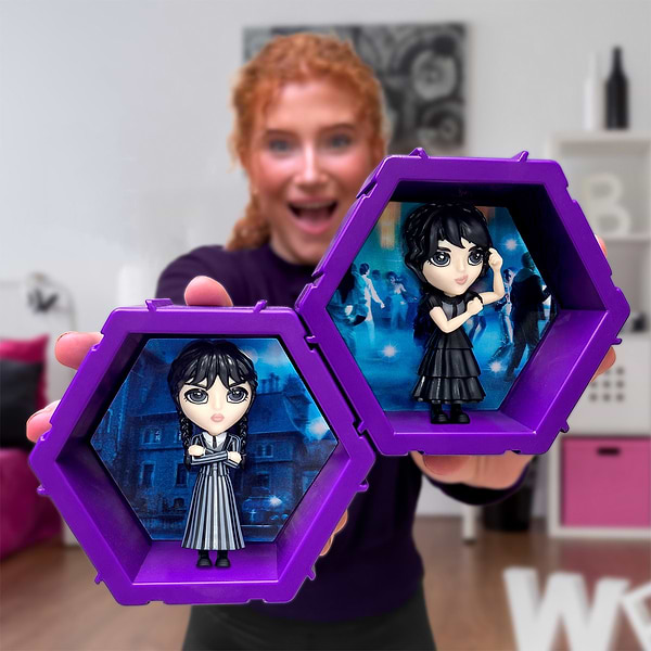 Фото - Колекційна фігурка WOW! Pods 4D серії Уенздей - УЕНЗДЕЙ У ШКІЛЬНІЙ ФОРМІ (WED-1001-01)