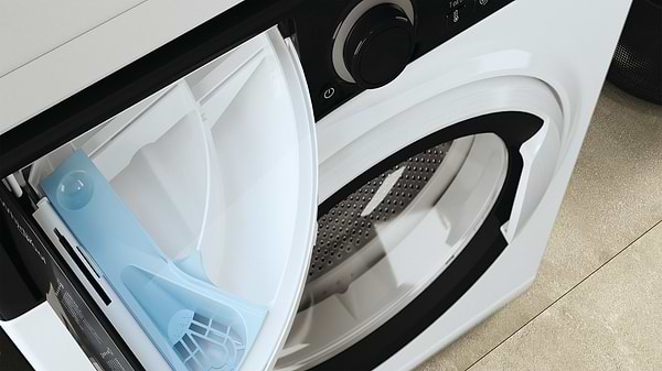 Фото - Пральна машина Whirlpool WRBSB 6228 B UA