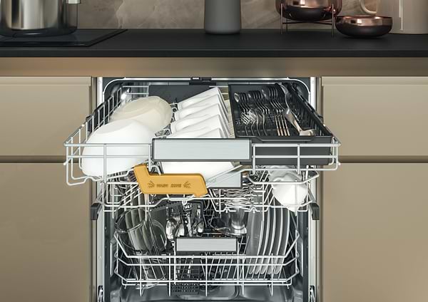 Фото - Посудомийна машина вбудована Whirlpool W8IHF58TU