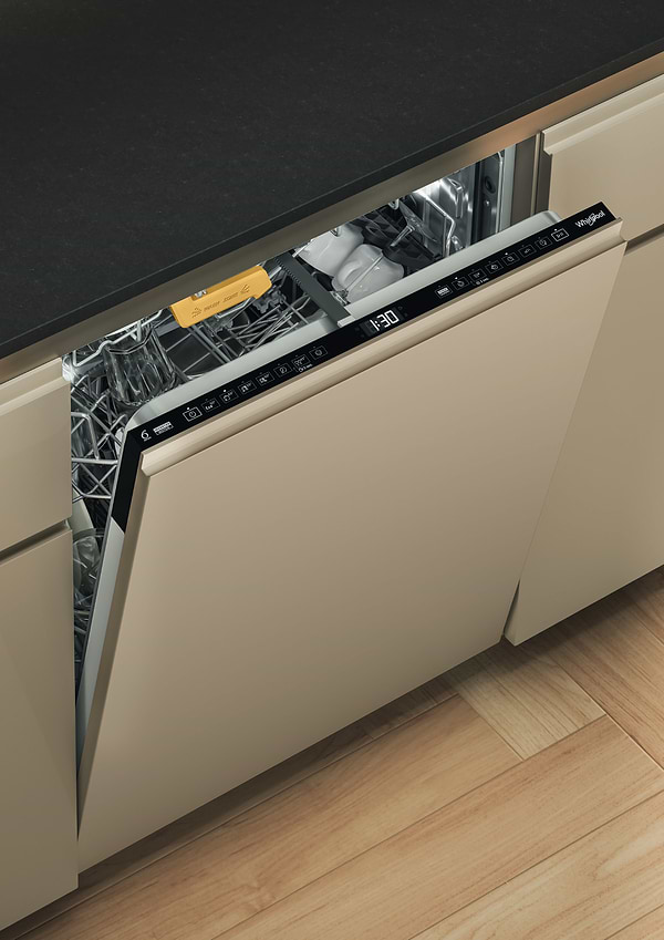 Фото - Уценка - Посудомоечная машина встраиваемая Whirlpool W8IHF58TU