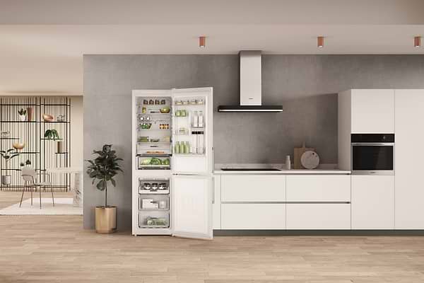 Фото - Уценка - Холодильник Whirlpool W7X 92O W H UA