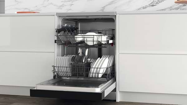 Фото - Посудомоечная машина отдельностоящая Whirlpool WFE2B19X