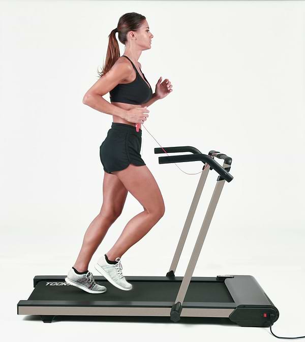 Фото - Бігова доріжка Toorx Treadmill City Compact Pearl White (CITY-COMPACT-W)