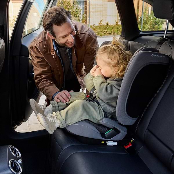 Фото - Автокрісло Kinderkraft Fix2Go i-Size Black (KCFI2GO0BLK0000)