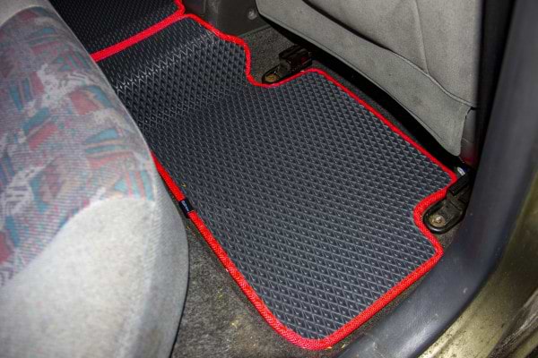 Фото - EVA коврики в салон авто EVAtech для Lanos Daewoo 1998-2017 1 поколение Htb EU DO31959PC4SBB