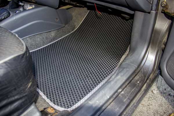 Фото - EVA коврики в салон авто EVAtech для Lanos Daewoo 1998-2017 1 поколение Htb EU DO31959PC4SBB