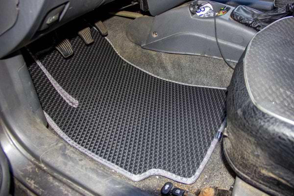 Фото - EVA коврики в салон авто EVAtech для Lanos Daewoo 1998-2017 1 поколение Htb EU DO31959PC4SBB