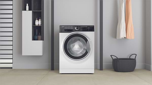 Фото - Пральна машина Whirlpool WRBSB 6228 B UA