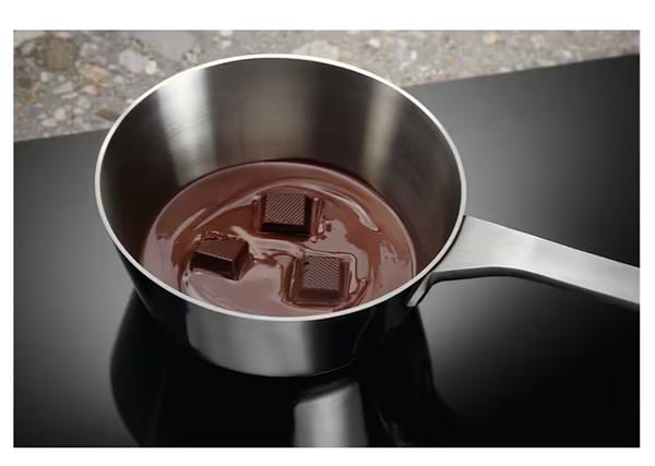 Фото - Варильна поверхня електрична Electrolux EIS67453