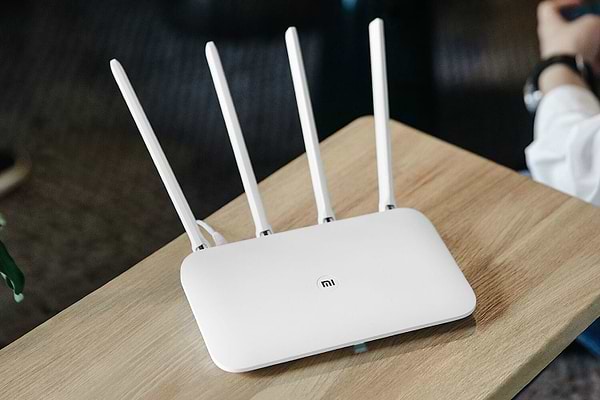 Фото - Уценка - Маршрутизатор интернет WiFi4 Xiaomi Mi WiFi Router 4C Global (DVB4231GL)