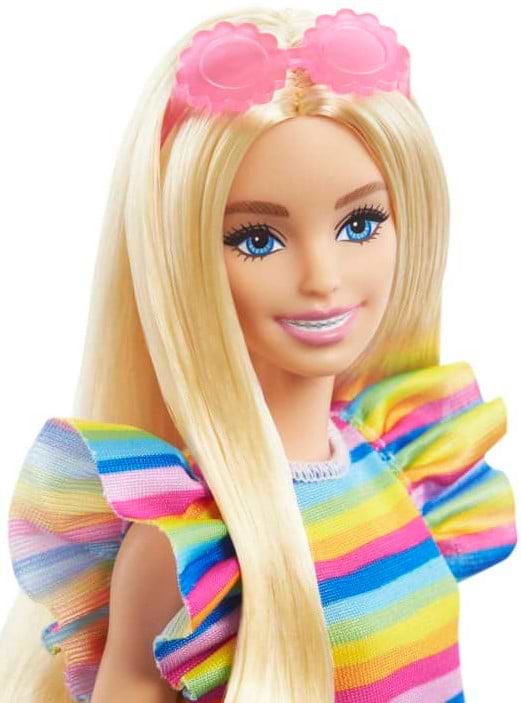 Фото - Лялька Barbie "Модниця" з брекетами у смугастій сукні (HJR96)