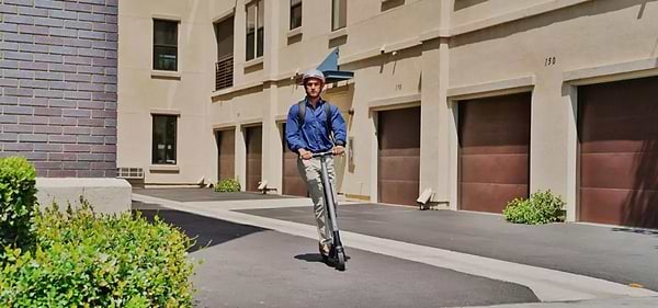 Фото - Електросамокат Segway Ninebot ES2