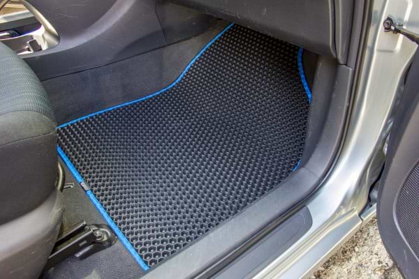 Фото - EVA коврики в салон авто EVAtech для Auris Hybrid (E150) 5-doors Toyota 2009-2012 1 поколение Htb EU TY33851ZV3TL2RBB