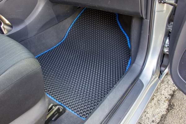 Фото - EVA коврики в салон авто EVAtech для Auris Hybrid (E150) 5-doors Toyota 2009-2012 1 поколение Htb EU TY33851ZV3TL2RBB