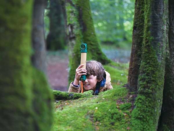 Фото - Кейс дослідника Hape Nature Fun Дослідження та пригоди 8 в 1 (E5581)