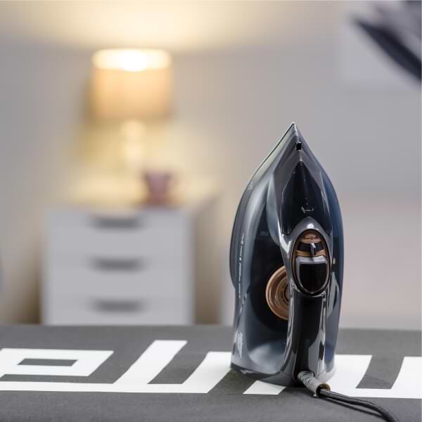 Фото - Утюг Zelmer ZIR1505 Ceramic
