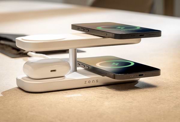 Фото - Бездротовий зарядний пристрій Zens Quattro Wireless Charger Pro 4 White (ZEQC01W/00)