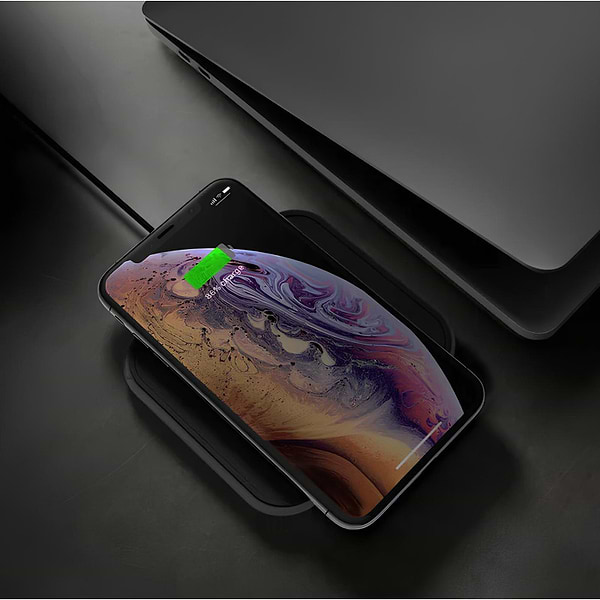 Фото - Беспроводное зарядное устройство Zens Single Aluminium Wireless Charger Black with 18W USB-C PD Wall Charger (ZESC14B/00)