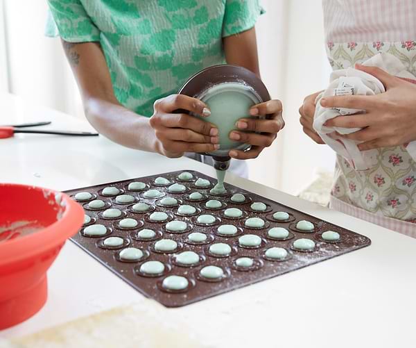 Фото - Килимок для випічки Lekue "Макаруни" 2 пр. Baking Mats 2 пр. (880384)
