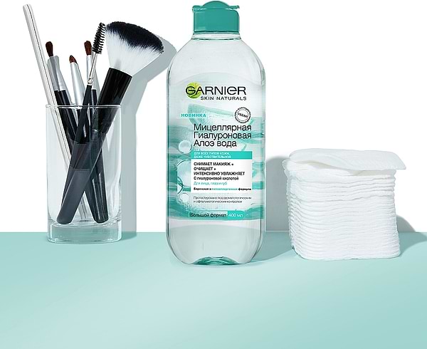 Фото - Міцелярна вода Garnier SKIN NAT Алое-вода д/очіщен.кожі Гіалуронова 400 мл