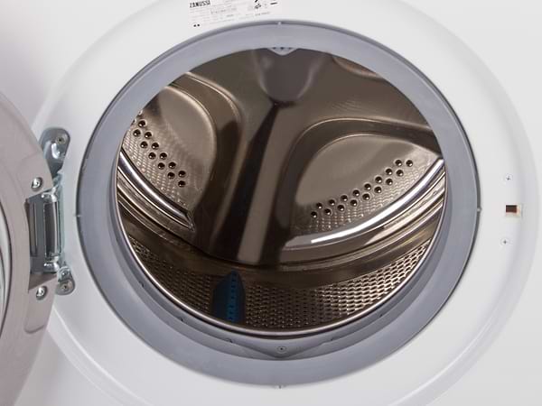 Фото - Стиральная машина Zanussi ZWSH7100VS