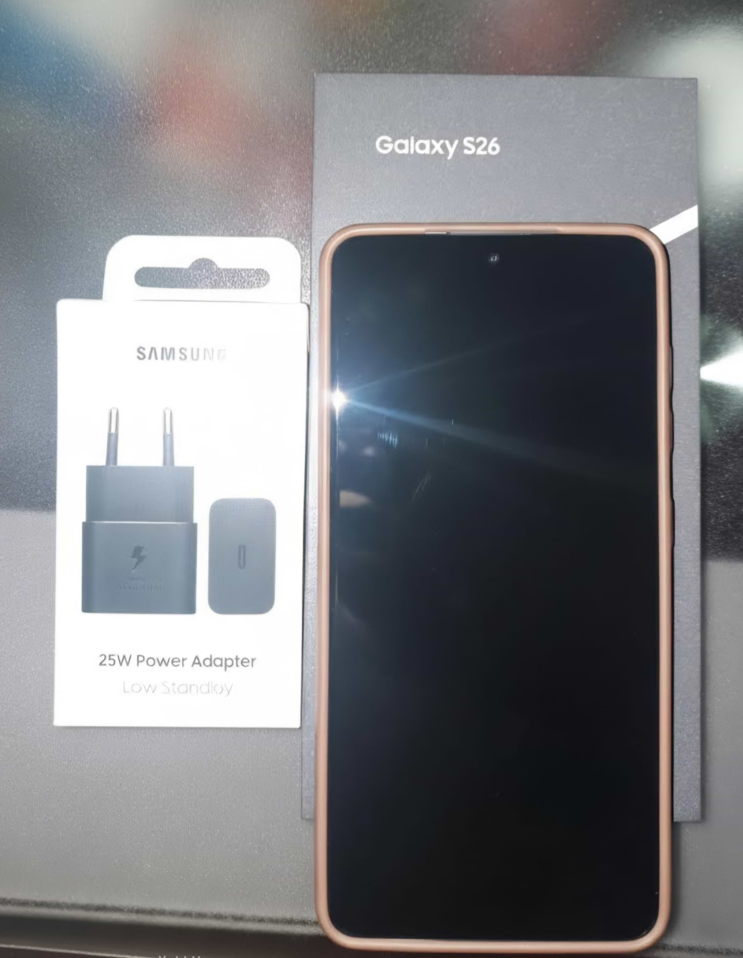 Смартфон Samsung Galaxy S26 12/256Gb White (SM-S942BZWGEUC) купить