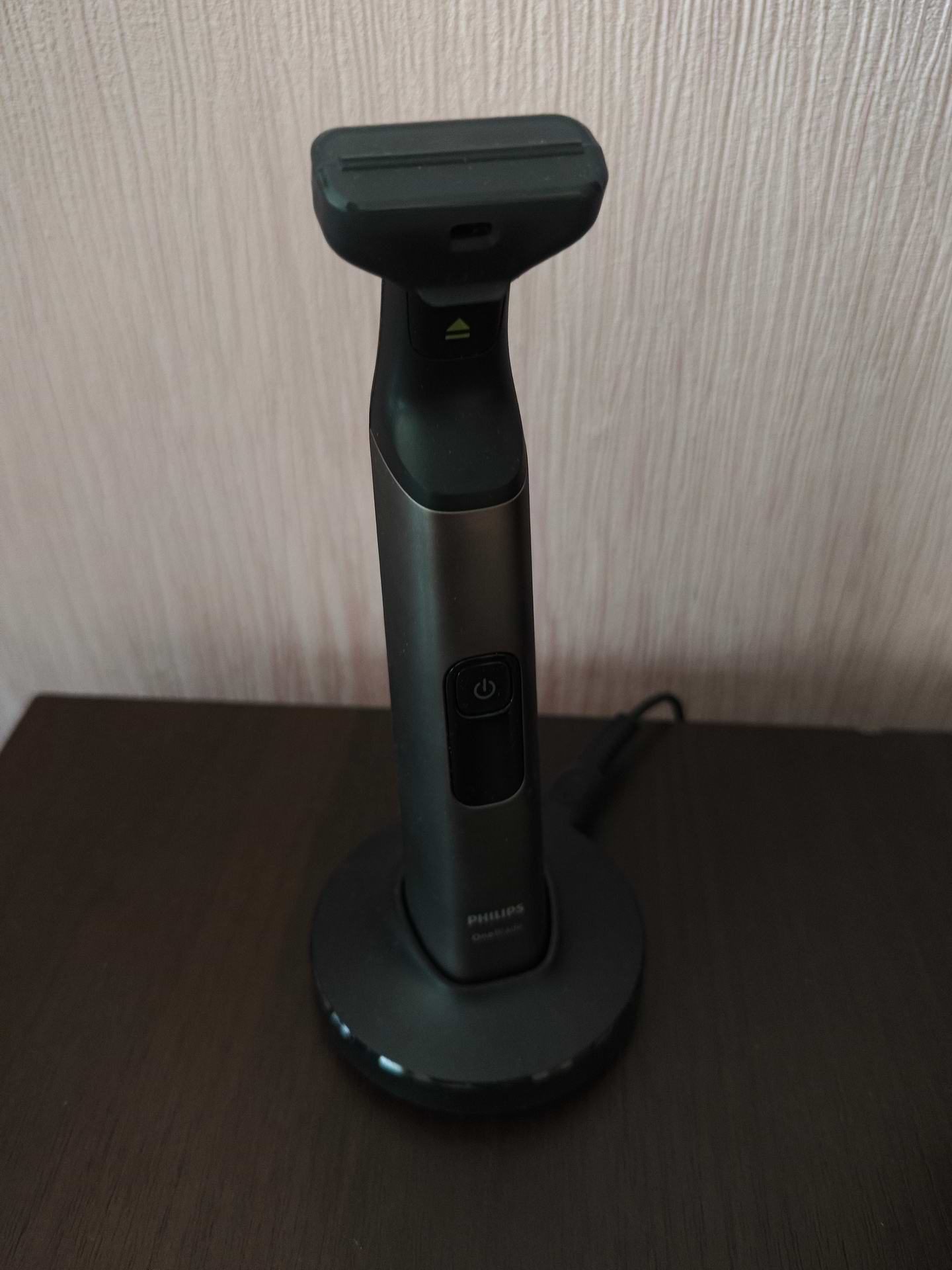 Електростанок Philips OneBlade Pro 360 QP6652/61 для обличчя та